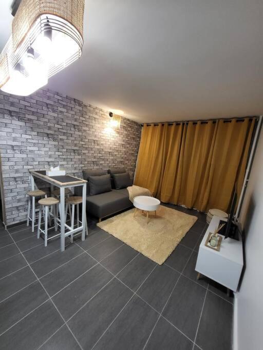 Apartamento Pepite Entre Paris Et Versailles Chaville Exterior foto