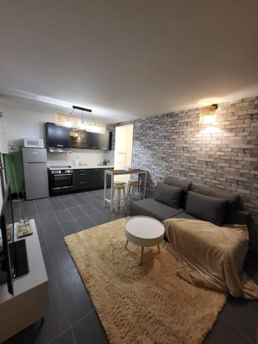 Apartamento Pepite Entre Paris Et Versailles Chaville Exterior foto